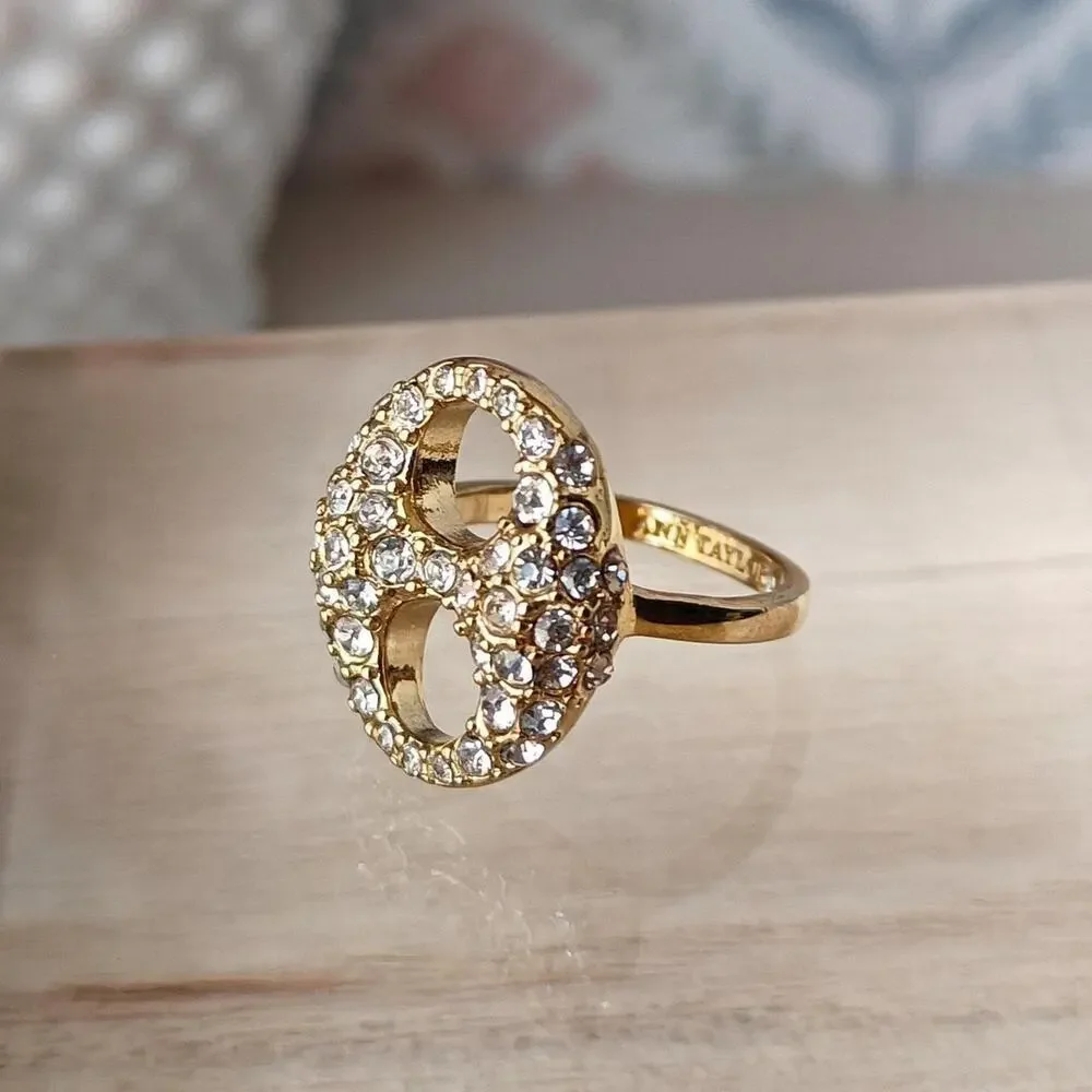 Ann Taylor gold tone ring with pave crystal rhinestones - Size 6.5